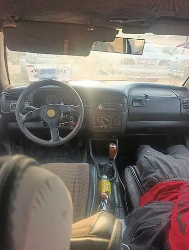 lada 2112: Volkswagen Golf: 1992 г., Ручные, Бензин, Хэтчбэк — 3