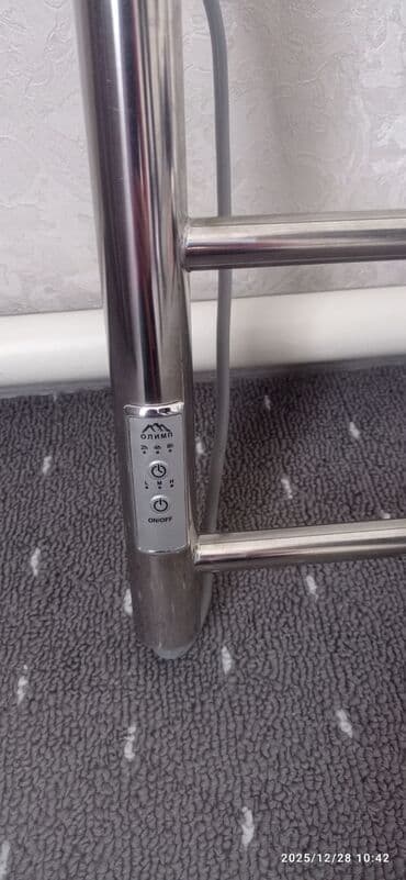 кийим кургаткыч: Кургаткыч, түсү - Күмүш, Колдонулган — 3