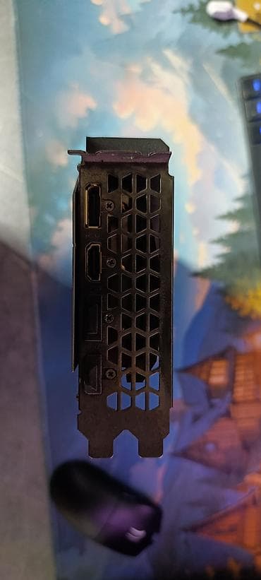 корпуса 120 вт: Видеокарта, Б/у, Gigabyte, GeForce RTX, 8 ГБ, Для ПК — 4