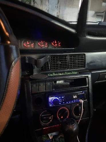 велтмейстер авто: Audi 100: 1988 г., 1.8 л, Механика, Бензин, Седан — 8