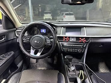 mazda 6: Kia Optima: 2018 г., Автомат, Бензин, Седан — 4