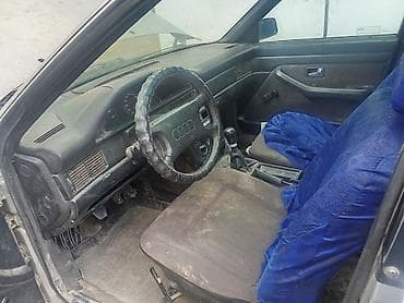 аудио техника: Audi 100: 1990 г., Ручные, Седан — 3