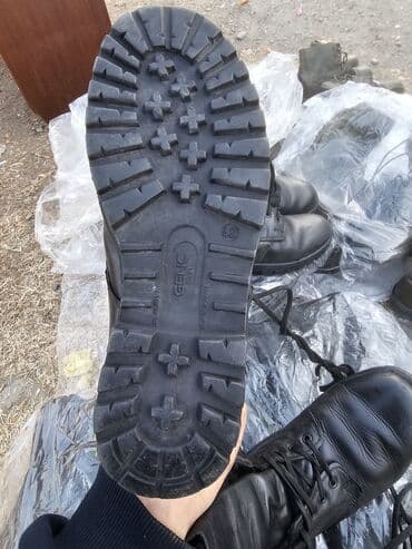 дождевики для обуви: Мужские ботинки, 40, Б/у, Платная доставка — 11