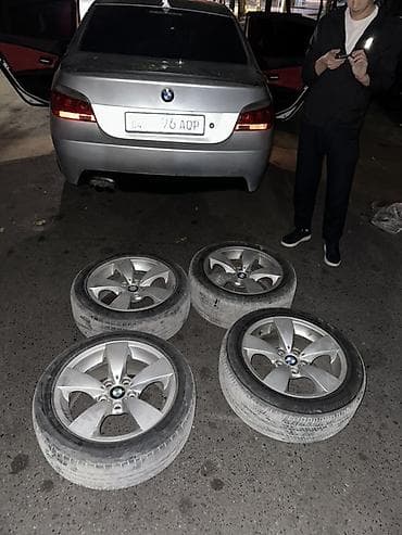 Комплект оригинальных BMW дисков с шинами (4 шт.) 215/50р17 -