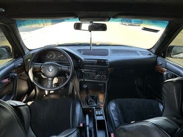 срочно продаю в связи с переездом: BMW 525: 1990 г., Механика, Бензин — 4