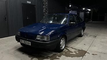 Унаа: Volkswagen Passat: 1991 г., 1.8 л, Кол менен иштөөчү, Бензин, Седан — 4