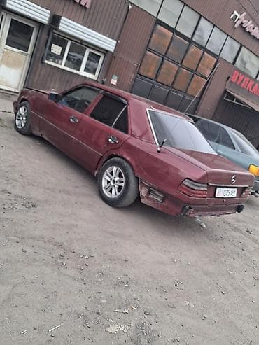 дэу матиз 1: Mercedes-Benz 190: 1991 г., 2 л, Кол менен иштөөчү, Бензин, Седан — 7