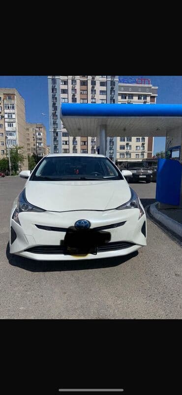 Toyota Prius 2018г,40-ой кузов. 48тыс км пробег Парктроники at lalafo.kg Toyota Prius 2018г,40-ой кузов. 48тыс км пробег Парктроники