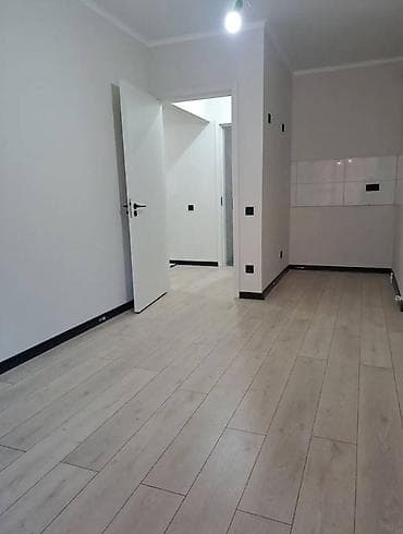 Недвижимость: 1 комната, 40 м², 9 мкр 7 этаж, Свежий ремонт — 4