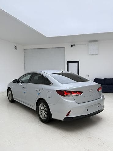 golf 2: Hyundai Sonata: 2019 г., 2 л, Автомат, Газ, Седан — 4