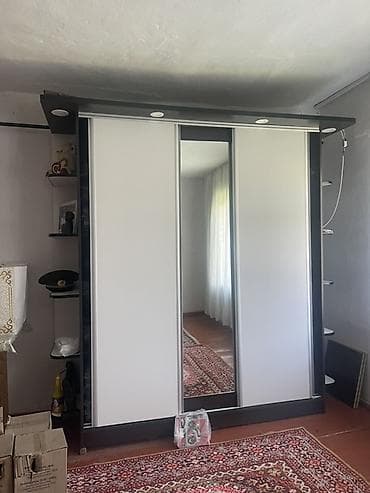 люстра сатылат: Купе шкаф, Күзгүсү менен — 1