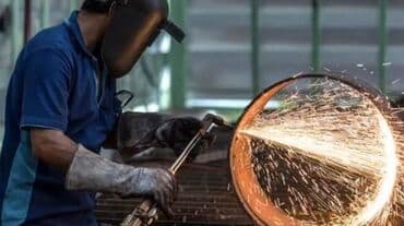 | Железобетонная стена | Демонтаж ламината, Демонтаж паркета, Демонтаж линолеума | Крыша из шифера, Металлочерепичная кровля, Мягкая кровля Больше 6 лет опыта