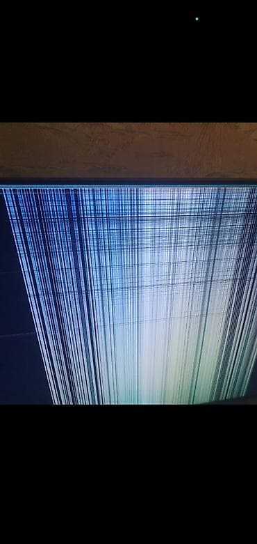 sharp aquos: Продаю оригинальный фирменный телевизор премиум-класса SAMSUNG QLED — 1