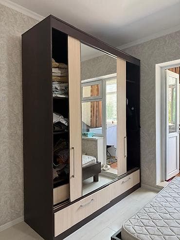 used bed: Спальный гарнитур, Б/у, Шкаф, цвет - Коричневый — 2