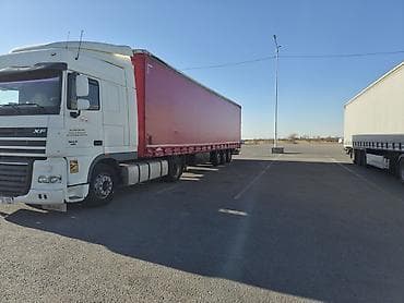 john dere: Тягач, DAF, 2011 г., Тентованный — 2