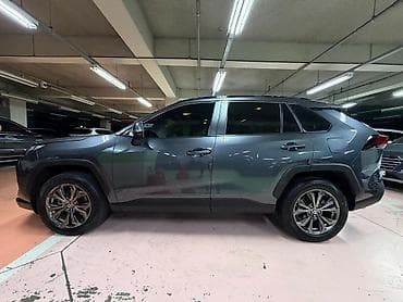 оригинальные: Toyota RAV4: 2022 г., 2.5 л, Автомат, Гибрид, Внедорожник — 2