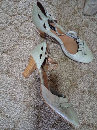 Женские босоножки, новые, привезли из Германии, размер 40 at lalafo.kg Женские босоножки, новые, привезли из Германии, размер 40