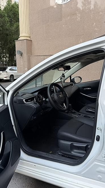 Toyota Corolla: 2020 г., Вариатор, Гибрид, Седан — 5