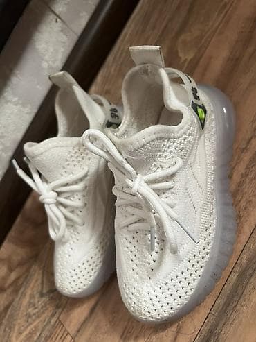 Детская обувь: Детские кроссовки со светящейся подошвой - Цвет: белый - Верх — 2