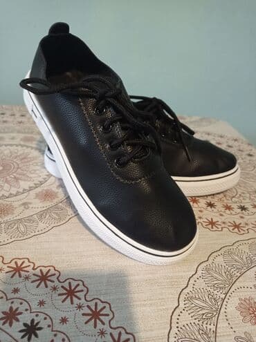 Скидка,,,,последний размер остался, 36,38 шикарные макасины,кеды на