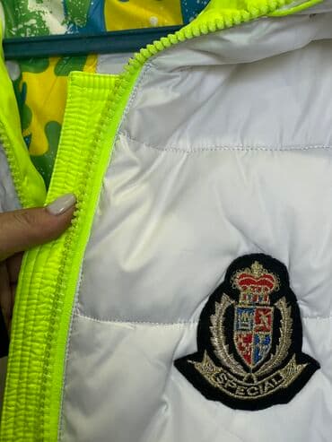 купить качественную мужскую зимнюю куртку: Куртка стильная размер S в отличном состоянии, очень теплая и красивая — 4