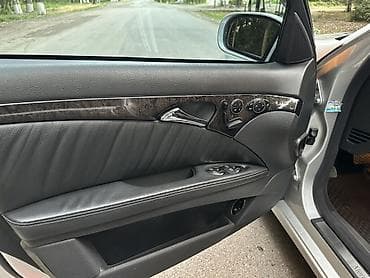 Mercedes-Benz E-Class: 2004 г., 3.2 л, Автомат, Бензин, Седан — 10