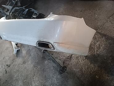 Стекла и комплектующие: Бампер Toyota — 1