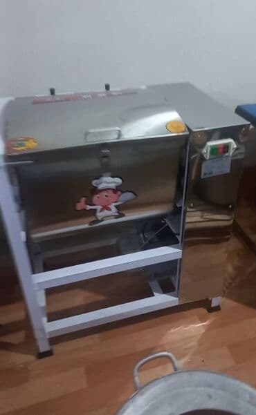 Продаю бальшой тестомес новый. 25 кг овый. бишкек гоин качество at lalafo.kg Продаю бальшой тестомес новый. 25 кг овый. бишкек гоин качество