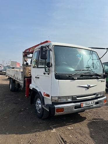 daf cf: Nissan : 1994 г., 0.7 л, Механика, Дизель — 3