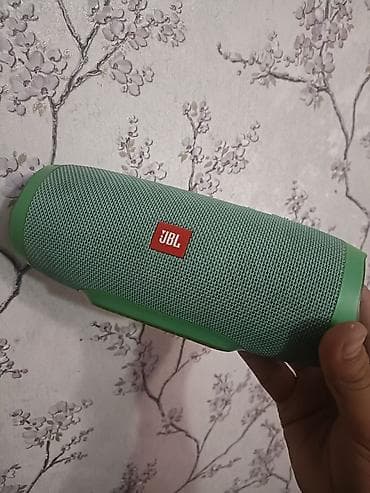 sony 1000: JBL charge 3 (зеленая) Оригинал любые проверки приветствуются Новая — 1