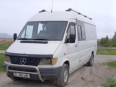 чемодан в багажник авто: Mercedes-Benz Спринтер: 1999 г., Фургон — 1