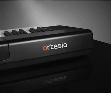 Музыкальные инструменты: Продаётся отличное цифровое пианино Artesia A61 Black: пользовались — 4