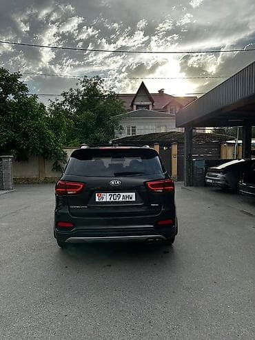 Kia Sorento: 2019 г., Кроссовер