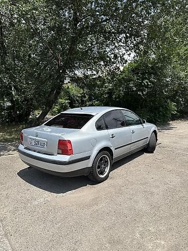 срочный: Volkswagen Passat: 2000 г., 1.8 л, Механика, Бензин, Седан — 4
