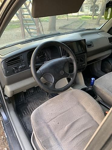 kia ev9: Volkswagen Golf: 1992 г., 1.8 л, Ручные, Бензин, Хэтчбэк — 4