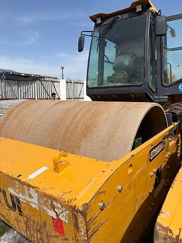 Продаю Каток грунтовый SHANTUI SR22M-C5 - Тип: вибрационный