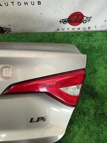 sonlink 200: Другой вид стоп-сигнала Hyundai 2015 г., Б/у, Оригинал, Корея — 1
