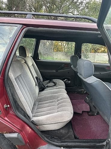 газель 4 4: Volkswagen Passat: 1989 г., Универсал — 8
