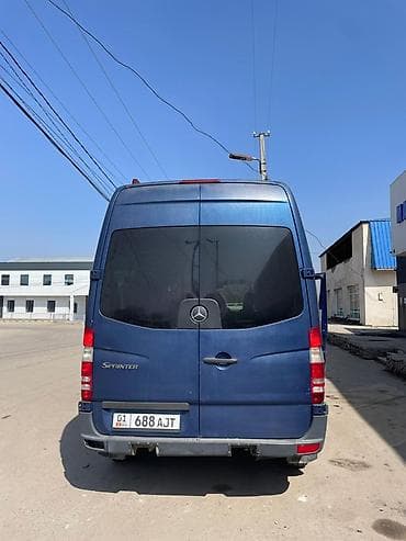 Транспорт ижарасы: Mercedes-Benz Sprinter — пассажирский микроавтобус синего цвета — 2