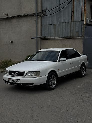 Audi A6: 1995 г., 2.6 л, Механика, Бензин, Седан