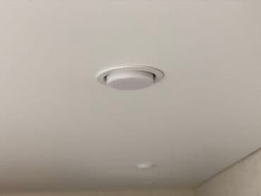 ремонт натяжных потолков: Натяжной потолок Глянцевое, Матовое Гарантия, Бесплатная консультация, Бесплатный замер — 2