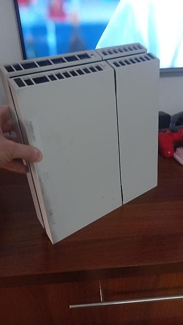 psp 3004: НЕ ПРОШИТАЯ. Игровая консоль Sony PlayStation 4 (белая, серия PS4) в — 4