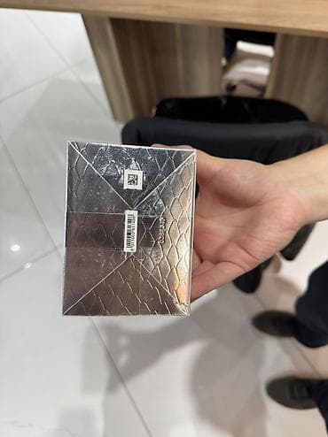 кристалы: Versace Bright Crystal — женская - Объем: 200 мл (6.7 US fl. oz) — 4