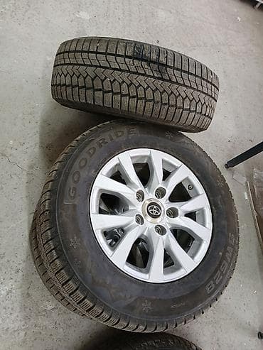 crv 2004: Комплект из 4 колес в сборе: оригинальные литые диски Toyota + зимние — 1