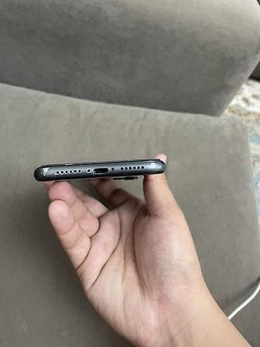 iphone 1e: IPhone 11, Б/у, 128 ГБ, Черный, 72 % — 6