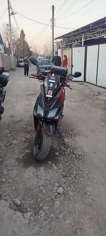 Скутеры: Скутер/мопед городского класса с тюнингом и дополнительным — 2