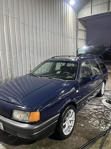 Volkswagen Passat: 1993 г., 2 л, Механика, Бензин, Универсал — 2