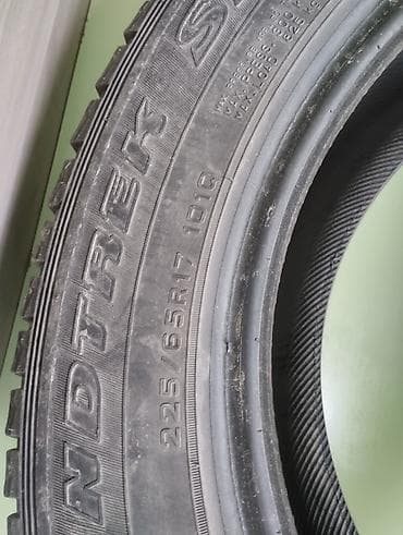 покрышка самурай: Шины 225 / 65 / R 17, Зима, Б/у, 1 шт, Внедорожные (АТ/МТ), Япония, Dunlop — 3