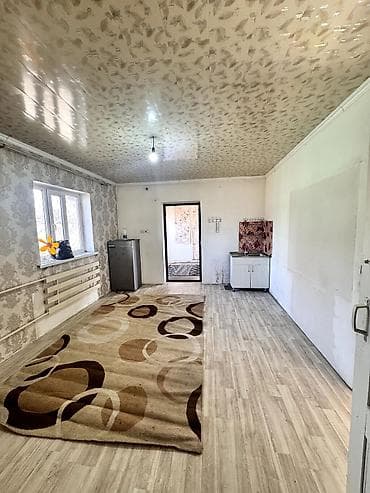 Бөлмөлөр: 📌В Сокулуке (нижняя зона) продается дом. ✅Участок 6 соток. ✅Площадь — 6