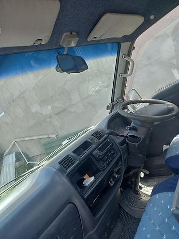 mazda bongo: Легкий грузовик, Mazda, Стандарт, Б/у — 6